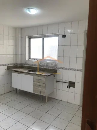 Imagem Apartamento com 3 dormitórios, sendo 1 de empregada e 2 com armários planejados, sala ampla para 2...