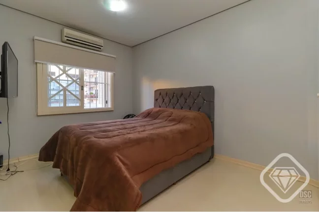 Imagem Casa luxuosa na Tristeza que combina espaço, privacidade e alto padrão.

Com 340 metros quadrados ...