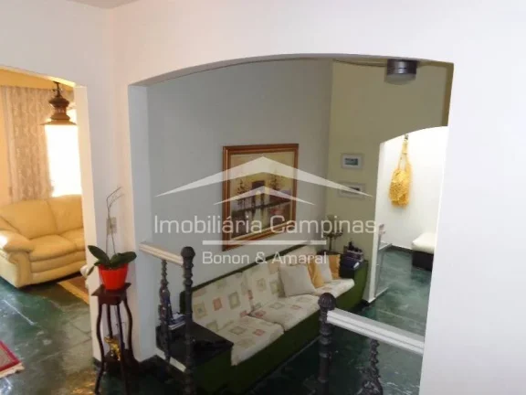 Imagem Excelente sobrado próximo a vários comércios, amplo quintal com edícula,living amplo para vário...