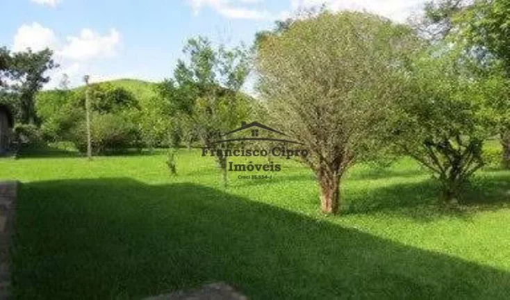 Imagem Chácara à venda no bairro Embaú - Cachoeira Paulista/SP