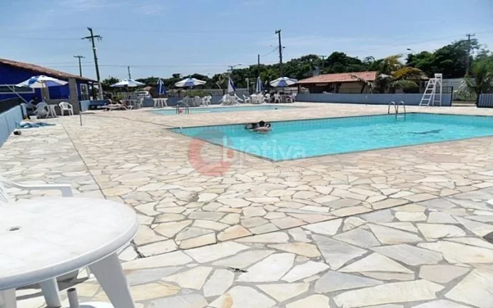 Imagem Terreno à venda com 300 m² no Condomínio dos Pássaros em Cabo Frio/RJ