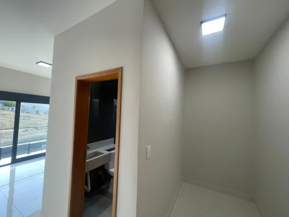 Imagem Casa com 3 Suítes e Piscina no Nova Jaguari