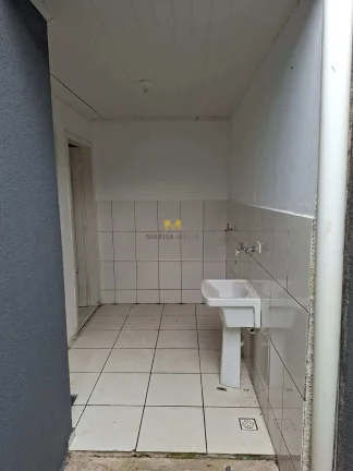 Imagem Casa de condomínio para alugar em Piraquara, Vila Fuck, com 2 quartos, 70m2