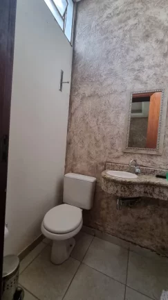 Imagem RESIDÊNCIA À VENDA NO JARDIM FLÓRIDA - 03 quartos sendo 1 suíte - 02 salas jantar e tv - 04 vagas de garagem cobertas - Ampla cozinha