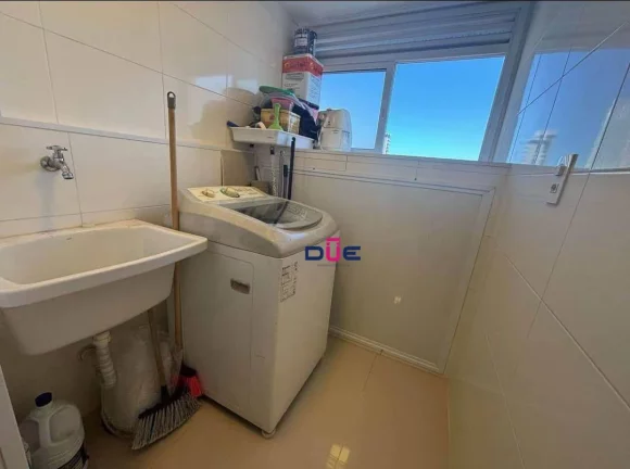 Imagem Apartamento novo com 2 dormitórios, suíte, andar alto com varanda no Embaré