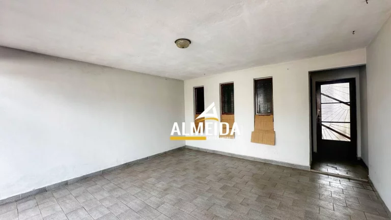 Imagem Casa com 3 dormitórios à venda, 100 m² por R$ 250.000,00 - Estádio - Rio Claro/SP