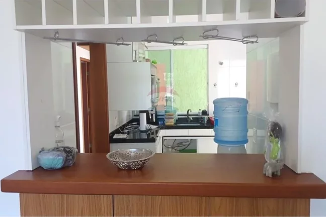 Imagem Casa em condomínio fechado,dois dormitórios e suíte.