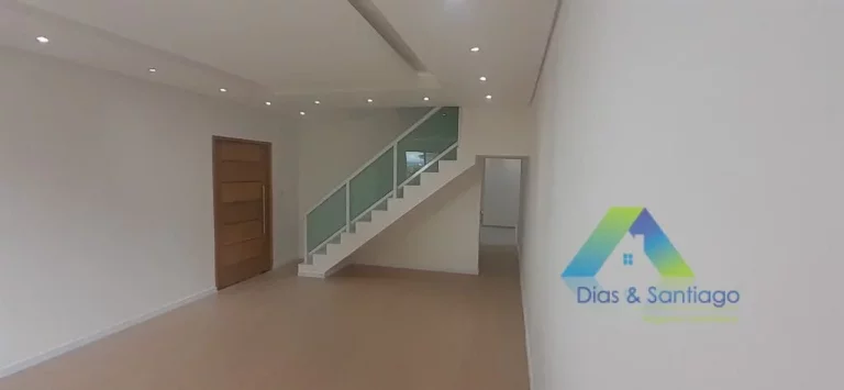 Imagem Sobrado com 3 dormitórios à venda, 250 m² por R$ 1.049.000,00 - Vila Monumento - São Paulo/SP