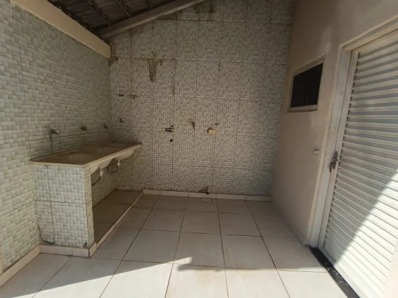 Imagem Casa De 3/4 Sendo Duas Suites Sozinha No Lote No Jardim Paraiso Ao Lado Anel Viario