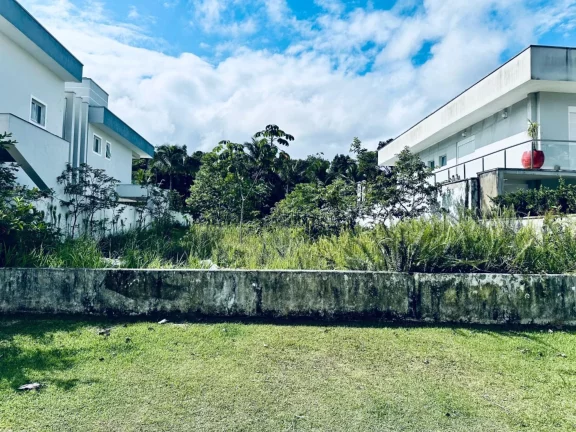 Imagem Terreno de Alto Padrão à Venda na Riviera Módulo 03: 495,00 m² de Área para Construção em Riviera de São Lourenço