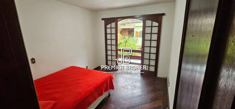 Imagem Casa com 5 dormitórios à venda, 100 m² por R$ 850.000,00 - Alto - Teresópolis/RJ