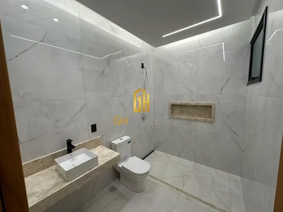 Imagem Casa 3 quartos no Setor Três Marias próximo ao Atacadão Costa, com 300m² de área total e 179m²...
