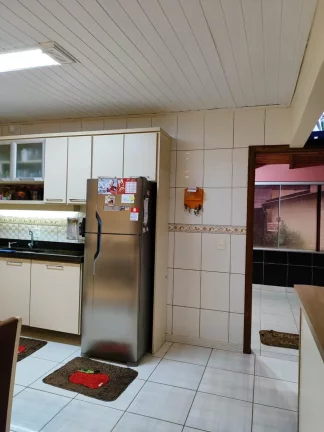 Imagem Excelente casa de 3 quartos sendo 1 suíte em Parobé