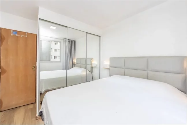 Imagem OPORTUNIDADE - Apto com 3 Dorms à venda no Pq Continental