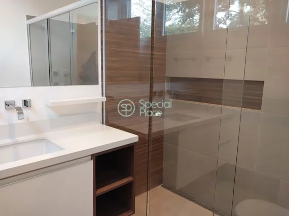 Imagem -Panamby - 433m² de área construída num terreno de 323m - 04 amplas suítes - sendo a principal c...