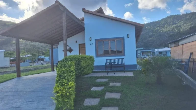 Imagem Casa de condomínio à venda em Maricá, São José do Imbassaí, com 3 quartos, 100m2