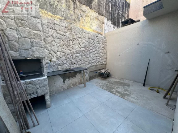 Imagem Casa à venda em Praia Grande-SP, bairro Aviação, 3 quartos, 1 suíte, 1 sala, 2 banheiros, 1 vaga, 175m²