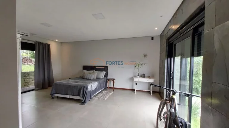 Imagem Fortes Imóveis Vende - Casa de Alto Padrão na Borussia