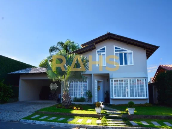 Descubra a vida luxuosa em um condomínio fechado com este incrível imóvel de 2 andares com 3 quar...