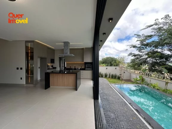 Imagem Imóvel de luxo em condomínio na Vila do Golf em Ribeirão Preto-SP! 4 quartos, 4 suítes, 4 vagas de garagem e 261m². Aproveite! Quer Imóvel Negócios Imobiliários.