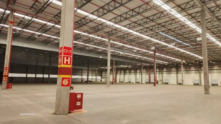 Imagem Galpão moderno para locação em condomínio logístico de alto padrão, localizado em Itatiaia/RJ,...