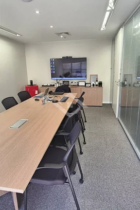 Imagem Leblon Alugo Sala 142m2 com ar central e 2 Vagas