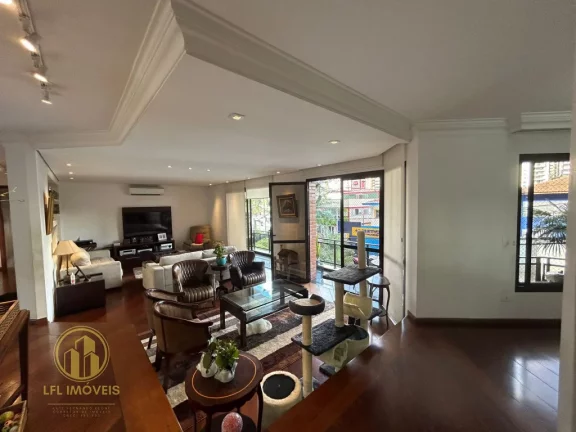 Apartamento à Venda, com 4 dormitórios e 3 vagas. Pacaembú.