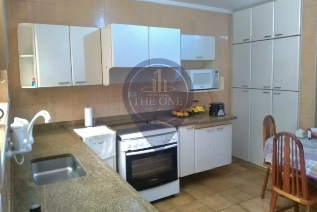 Imagem Oportunidade única: Casa à venda em Santana, São Paulo-SP, com 3 quartos, 1 suíte, 2 salas, 2 banheiros, 4 vagas e 280m².