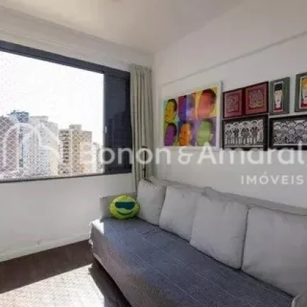 Imagem Apartamento mobiliado, com excelente iluminação natural e em localização privilegiada no Cambuí...