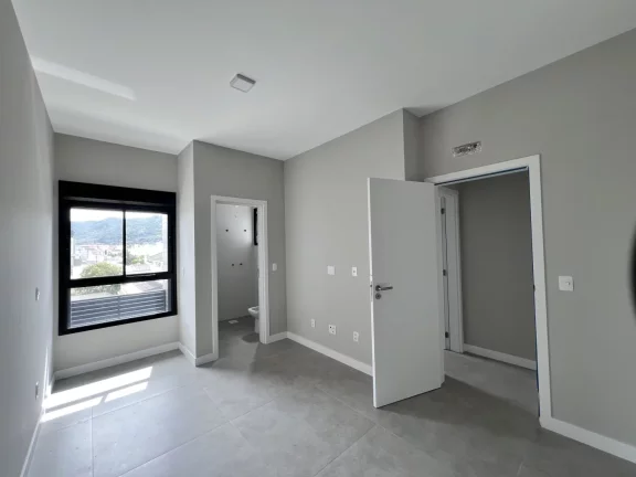 Imagem Apartamento para Venda em Florianópolis / SC no bairro Cachoeira do Bom Jesus