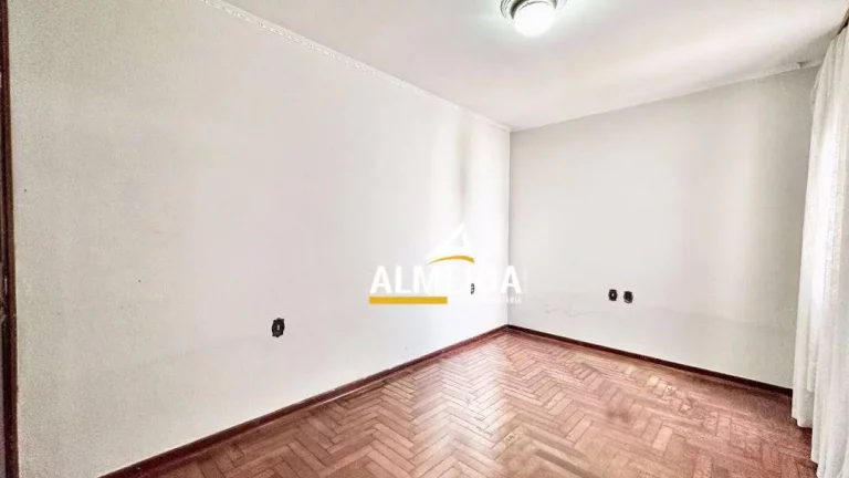Imagem Casa com 3 dormitórios à venda, 168 m² por R$ 850.000,00 - Cidade Jardim - Rio Claro/SP