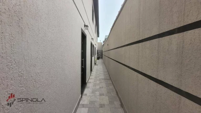 Imagem Casa com 2 dormitórios à venda, 60 m² por R$ 335.000,00 - Maracanã - Praia Grande/SP