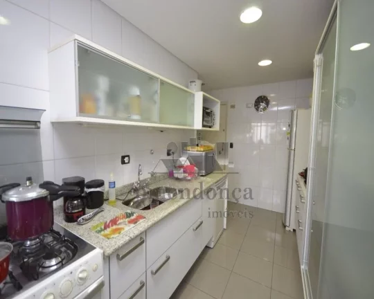 Imagem Apartamento padrão a venda em Higienópolis com 3 quartos e 1 vaga, 129m²