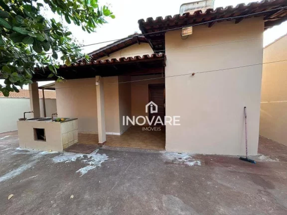 Imagem Casa com 3 dormitórios à venda, 160 m² por R$ 350.000,00 - Setor Social - Itumbiara/GO