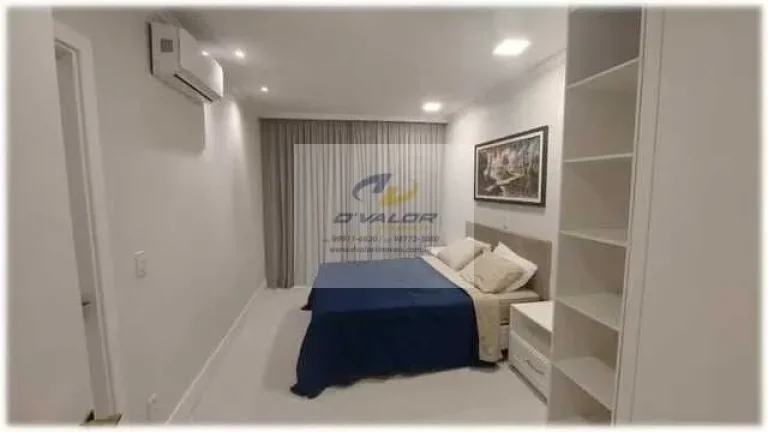 Imagem Vendo Casa, Porteira Fechada, com 334 m², 4 quartos s/ 3 suítes, escritório, piscina e 4 vagas