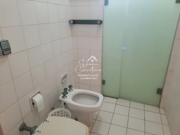 Imagem Apartamento com vista para o mar e lazer, 3 quartos com suíte e 2 vagas na Pitangueiras, Guarujá-SP - 165m² de área.
