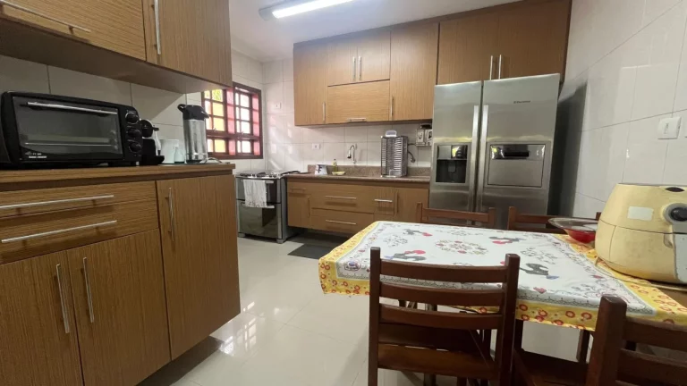 Imagem Imóvel de Luxo: Casa à Venda na Riviera de São Lourenço Módulo 22 com 8 Quartos, 6 Suítes e 6 Vagas de Garagem