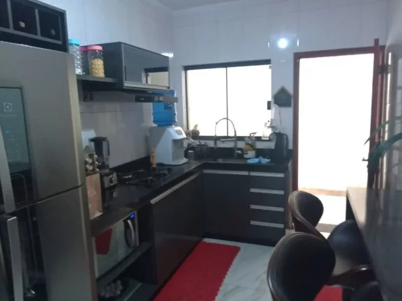 Imagem Sobrado à venda, 226 m² por R$ 650.000,00 - Sítio São José - Suzano/SP