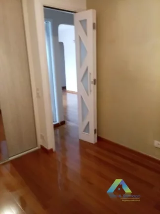Imagem Apto duplex à 200 metros do metro Conceição 138 metros quadrados distribuídos em dois pisos Dois quartos com armários planejados Dois banheiros .