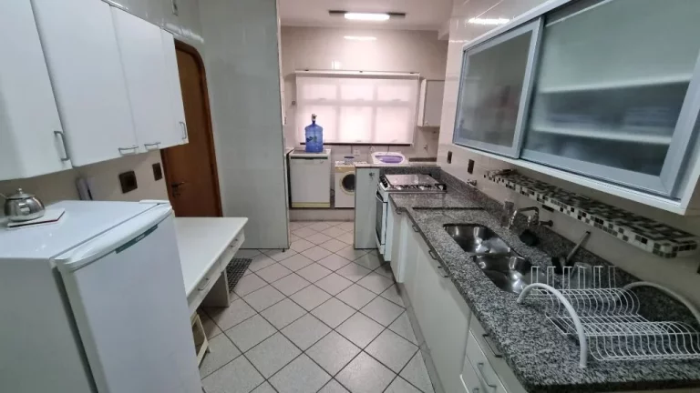 Imagem Apartamento com 3 dormitórios à venda, 130 m² - Pitangueiras - Guarujá/SP