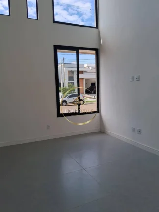 Imagem Casa, 3 Dormitórios (1 suíte ), 4 vagas, Condomínio Malibu, Caçapava.