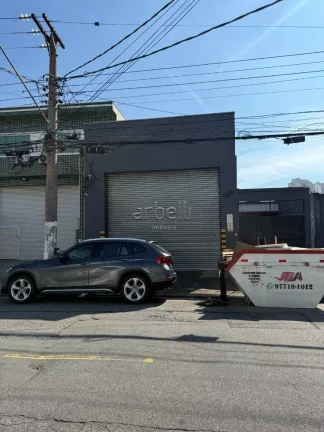 Imagem Galpão com área total de 310 M² e 170 M² de área construída, escritório, 4 banheiros e depós...