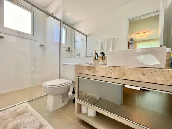 Imagem Casa em Condominio 6 Dormitórios - Bairro Zona Nova