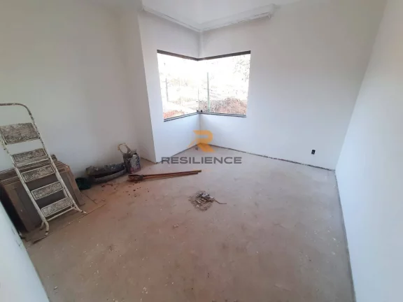 Imagem Casa maravilhosa com 03 quartos sendo 02 suítes em condomínio fechado !!