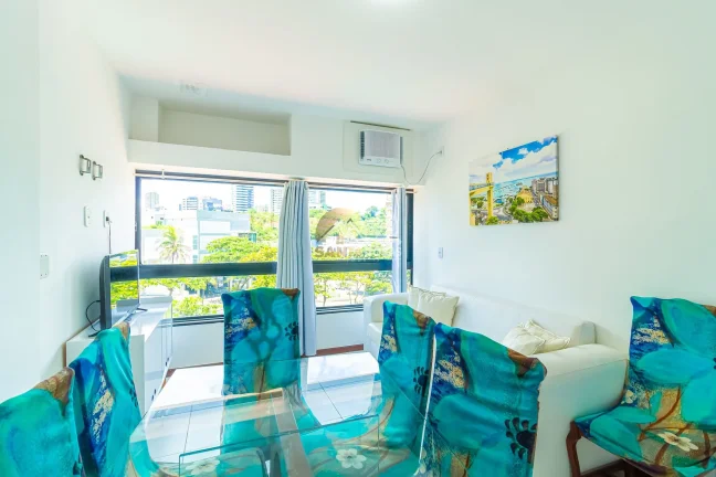 Imagem Ondina Apart Hotel: 75 m², andar alto, nascente, varanda com vista mar, 2 quartos (1 suíte), 1 vaga