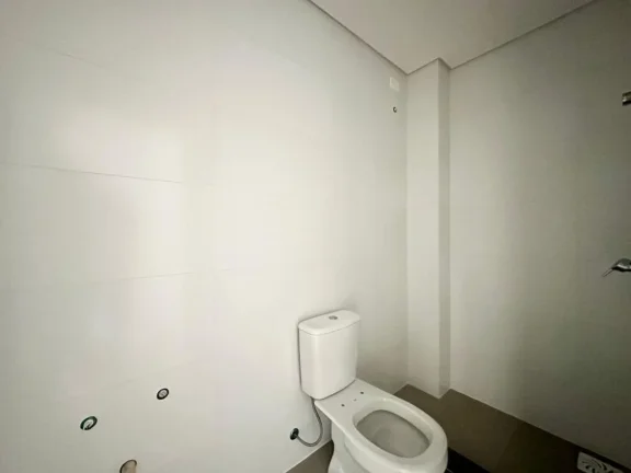 Imagem Casa 4 Dormitórios - Bairro Navegantes