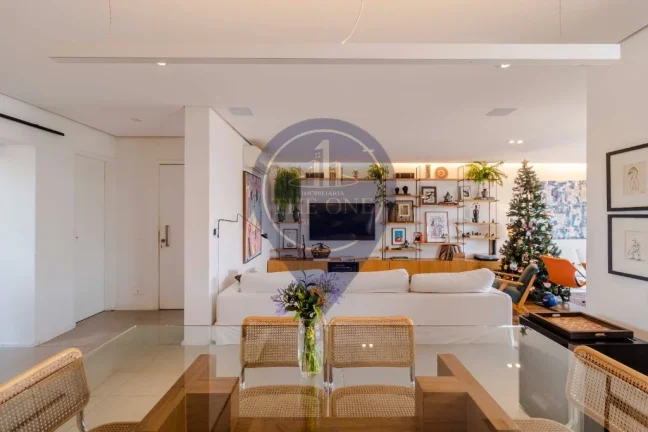 Imagem Imperdível: Apartamento à venda em Pinheiros, São Paulo-SP 3 quartos, 1 suíte, 2 salas, 4 banheiros, 2 vagas, 165m²