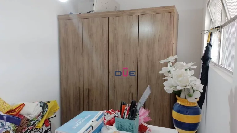 Imagem apartamento no Embaré com 125m2, 2 quartos, dependencia completa de empregada e 1 vaga demarcada, elevador de frente no Embaré.