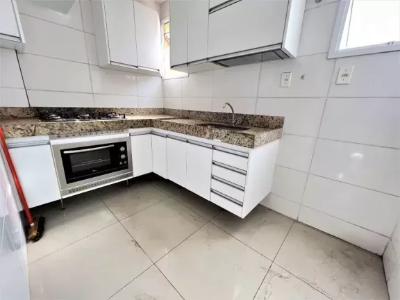 Imagem Cobertura com 2 Quartos à Venda, 2 vagas, Jardim Leblon.