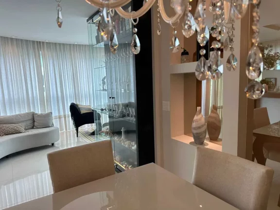 Imagem Apartamento com 4 suítes e 4 vagas de garagem em Itajaí/SC